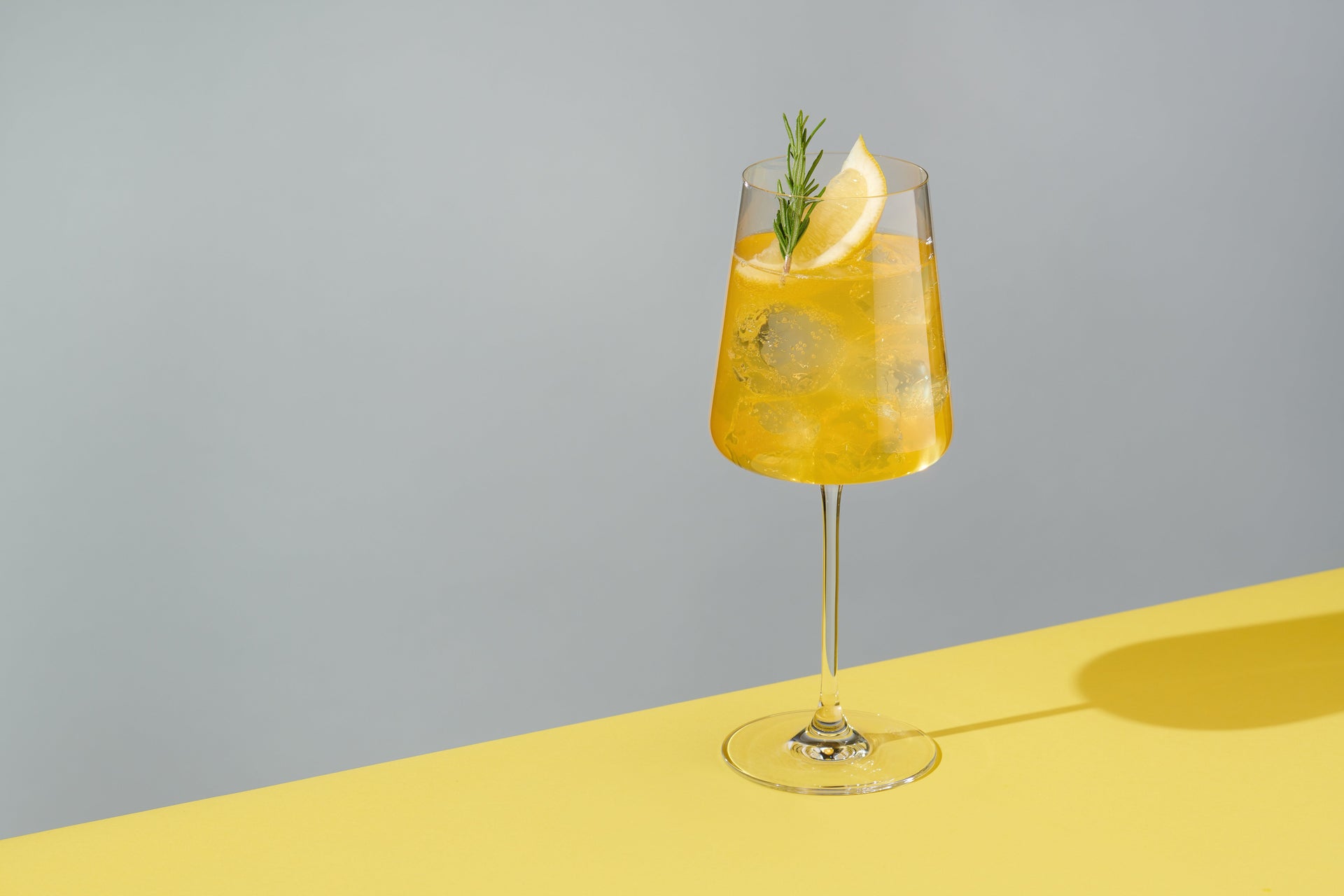 SPICED BANANA SPRITZ